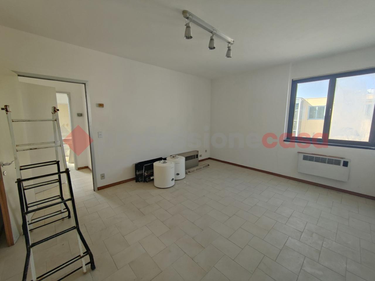Ufficio in Viale Palmiro Togliatti 133, Vinci, {3} - Foto 1