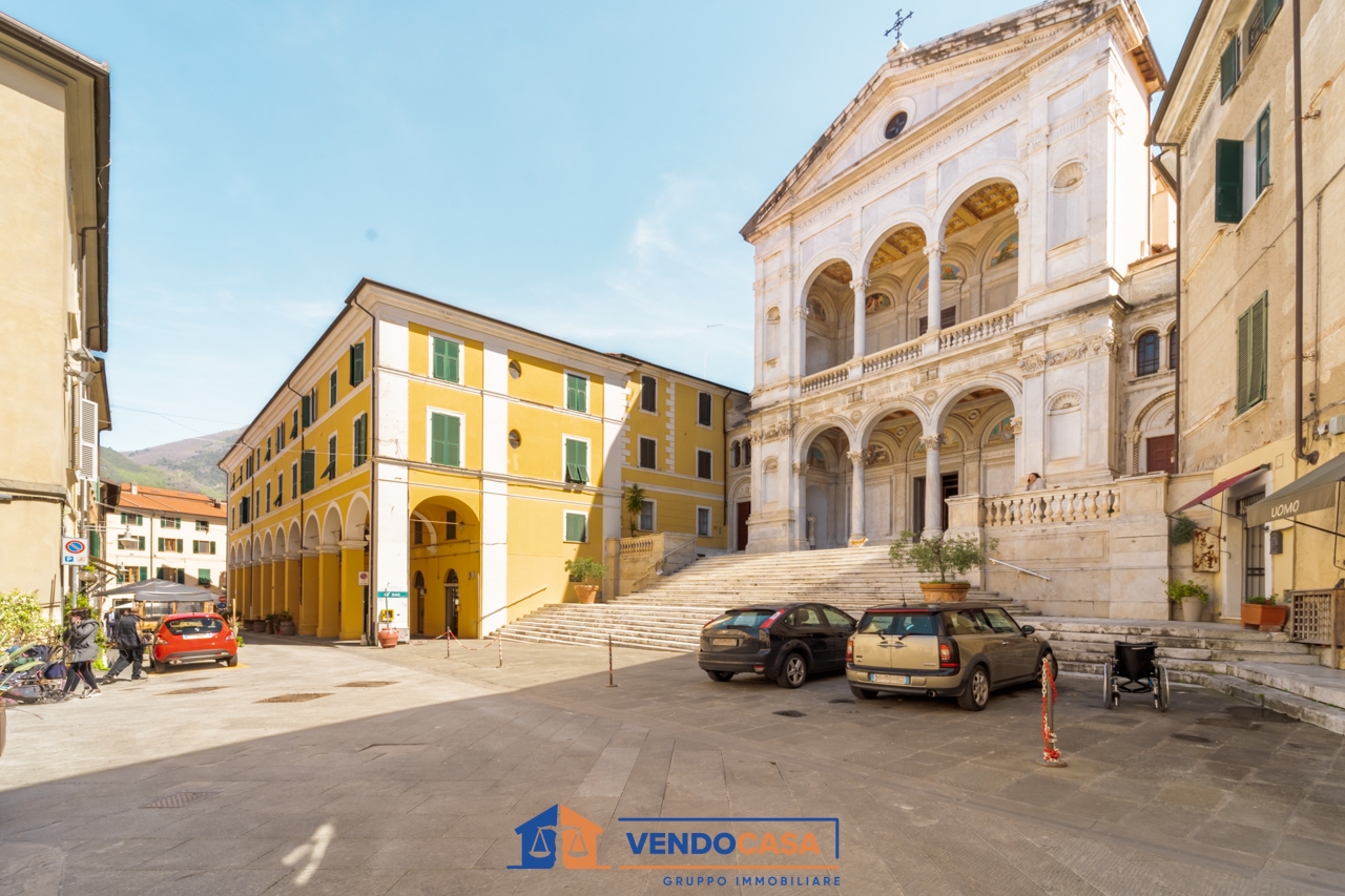 Negozio in Via Zoppi 15, Massa - Foto 1