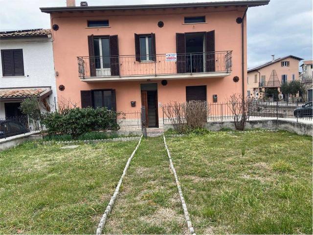 Villa in Via XXV Aprile S.N.C, Gualdo Tadino - Foto 1