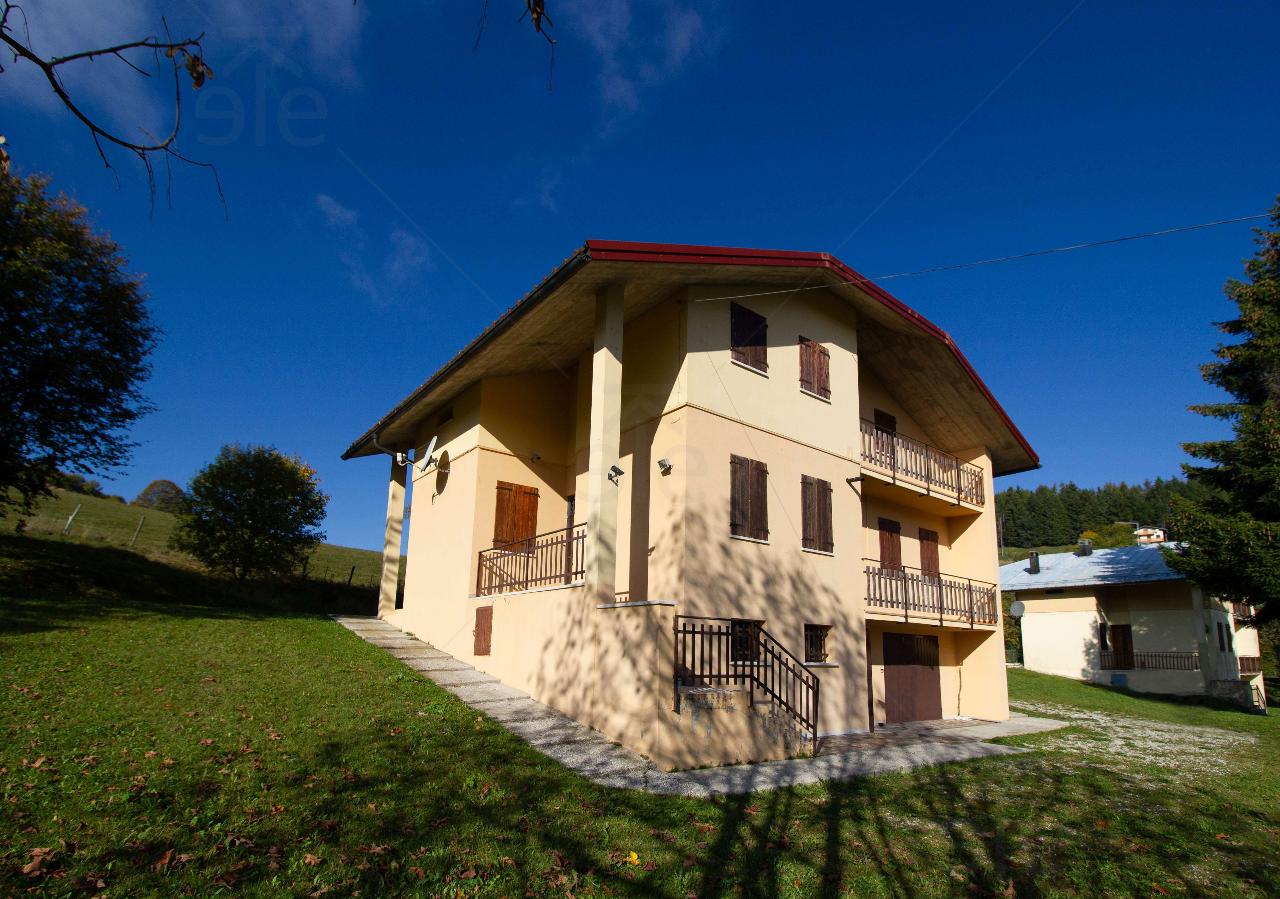 Villa unifamiliare in vendita a Valbrenta