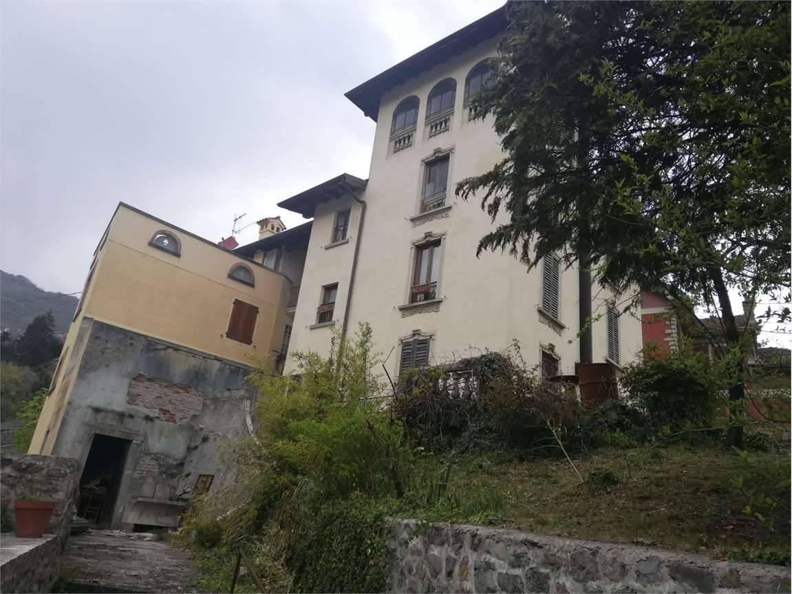 Villa in vendita a Gaverina Terme