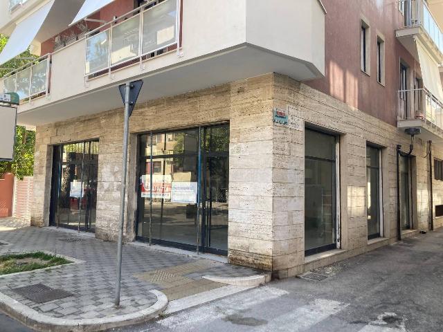 Geschäft in Via Leopoldo Muzii 78, Pescara - Foto 1