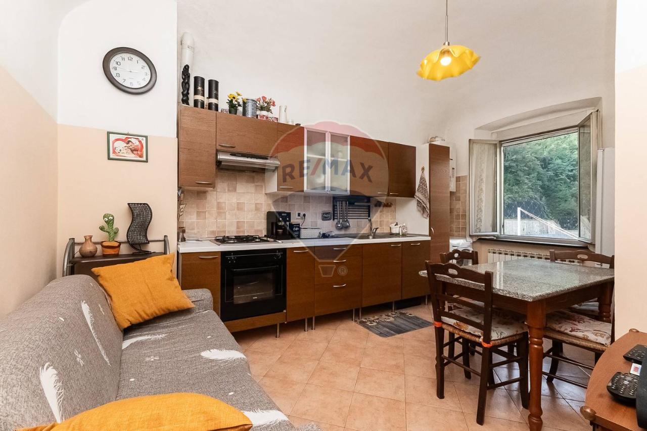 Appartamento in vendita a Campomorone