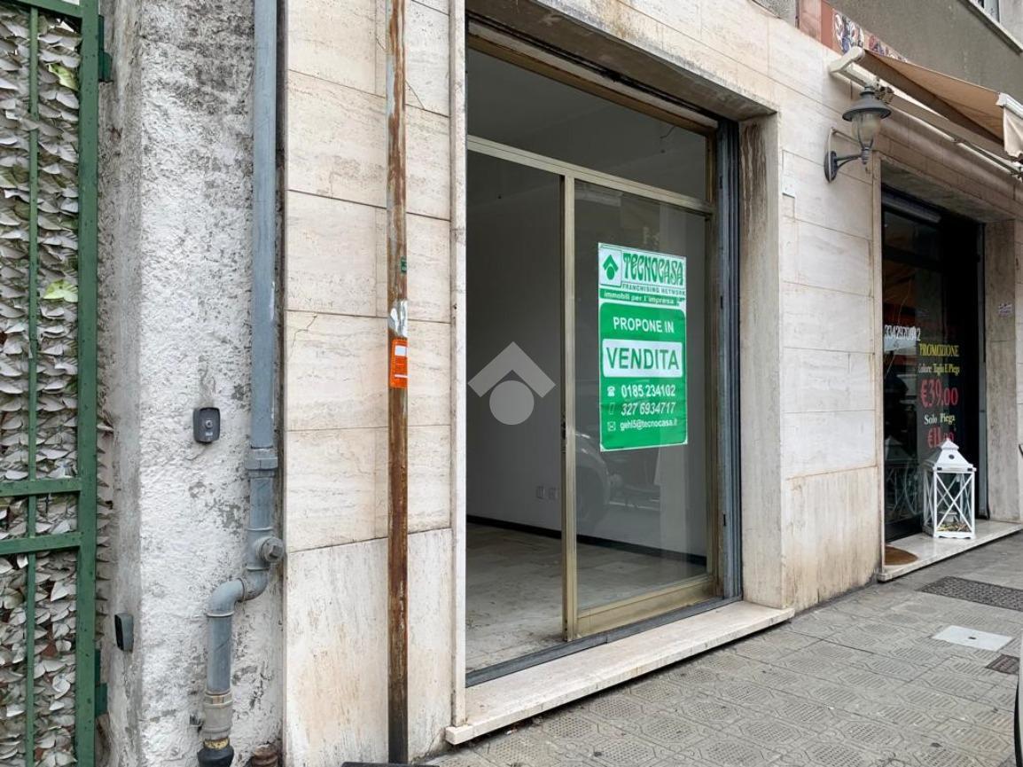 Negozio in Via Trieste 13, Chiavari - Foto 1