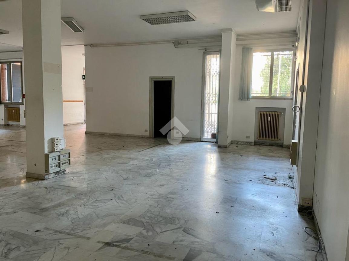 Negozio in Salita Levaggi, Chiavari, {3} - Foto 1