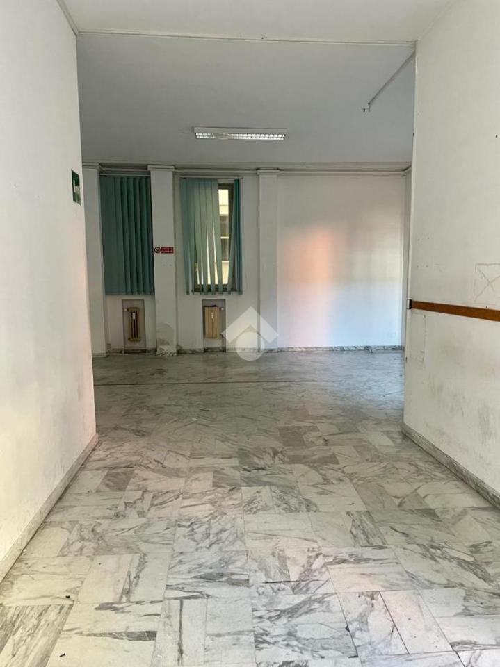 Negozio in Salita Levaggi, Chiavari, {3} - Foto 2