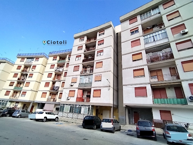 Apartament in {3}, Viale Algeri - Photo 1