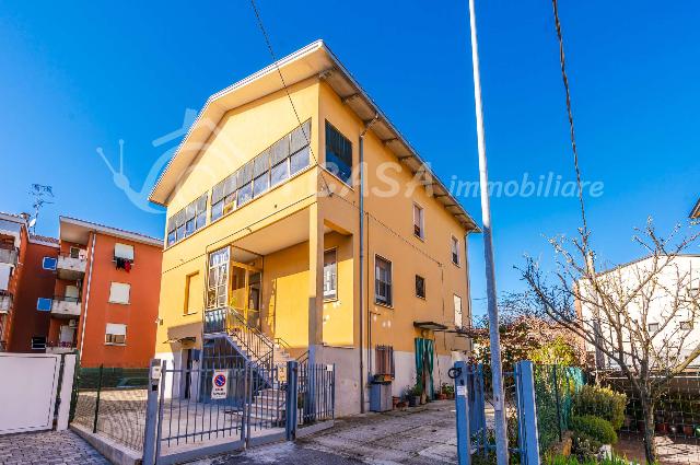 4-room flat in Vicolo Soragna 30, Parma - Photo 1