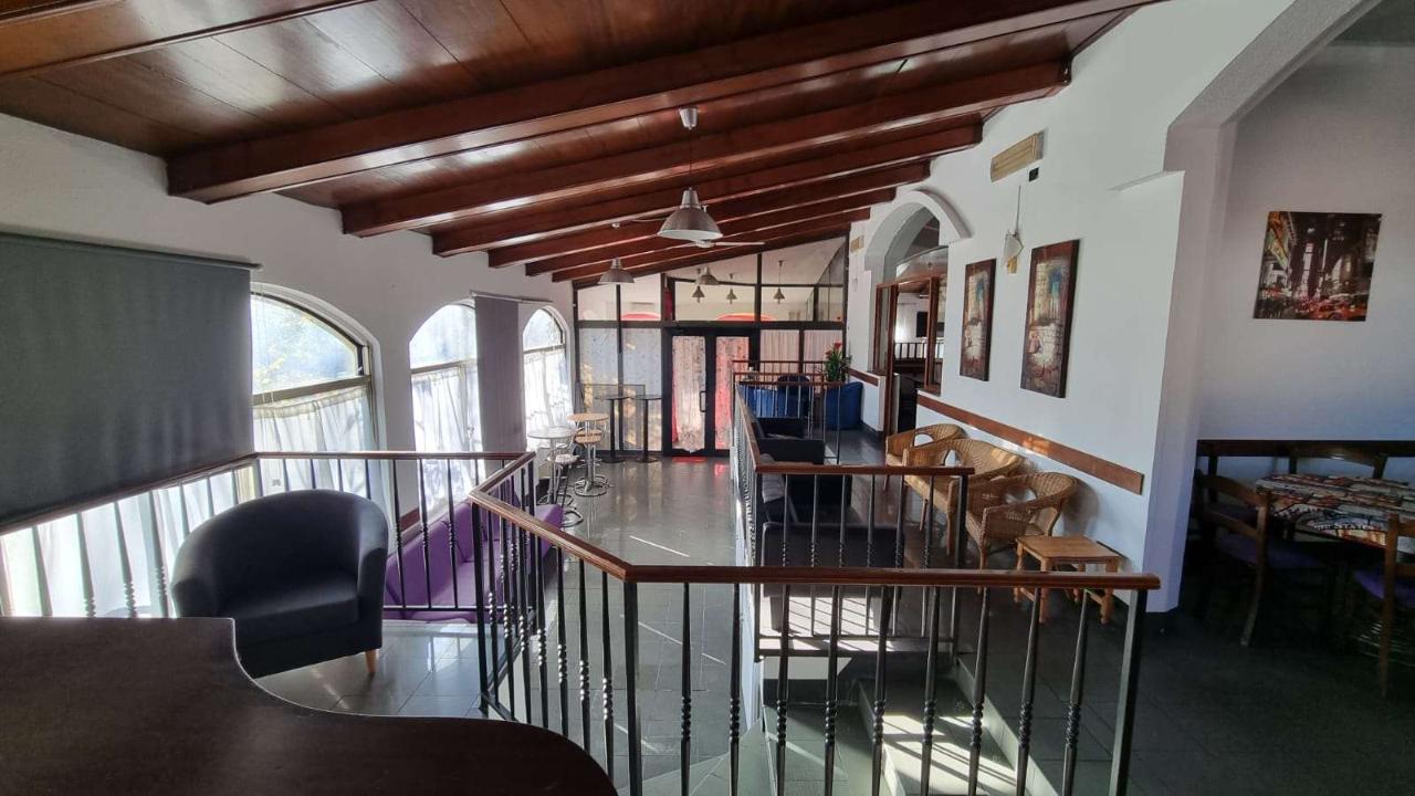 Palazzina commerciale in Via Dante Alighieri 24, Medesano, {3} - Foto 2