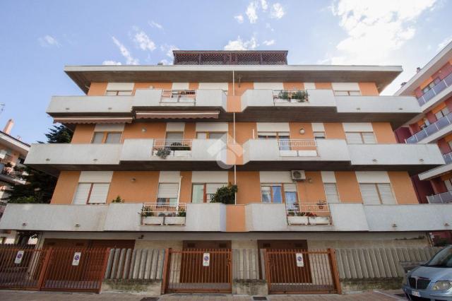 3-room flat in Via Lazio 62, Montesilvano - Photo 1