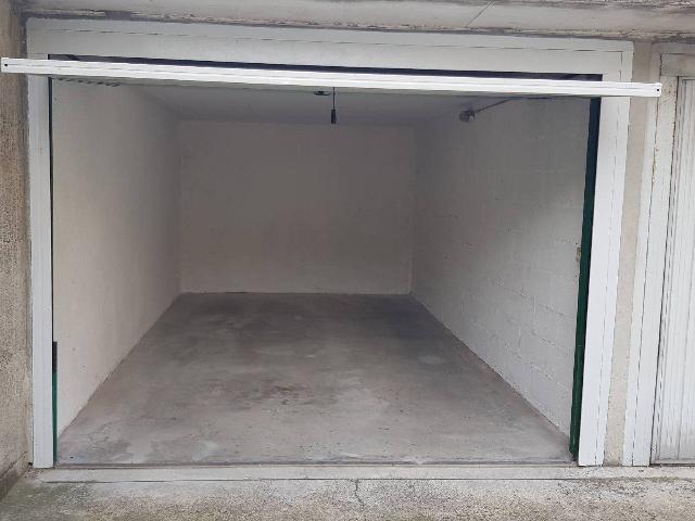 Garage or car box in {3}, Via della Pace - Photo 1