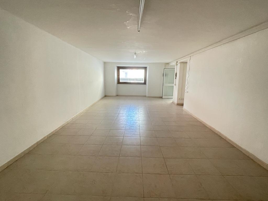 Ufficio in Ia Verdi 6, Carrara, {3} - Foto 2