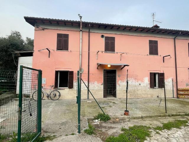 Porzione di casa in Ia dei Corsi 9, Carrara - Foto 1