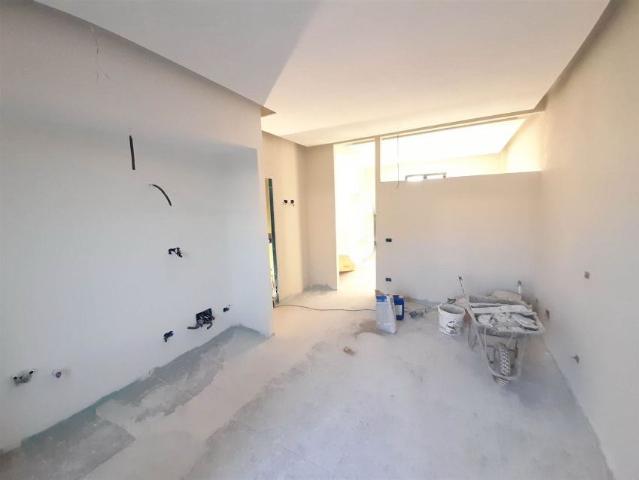 One-room flat, Sarzana - Photo 1