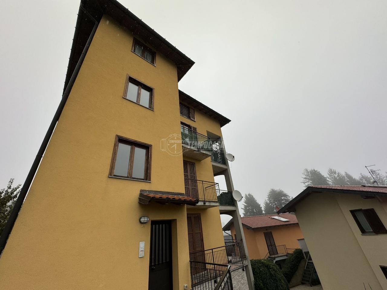 Appartamento in vendita a Cadegliano Viconago