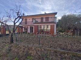 Casa indipendente in vendita a Sant'Ambrogio Di Valpolicella