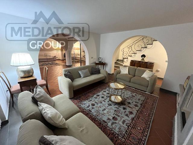 Villa in Via Armando Diaz 15, Prato - Foto 1