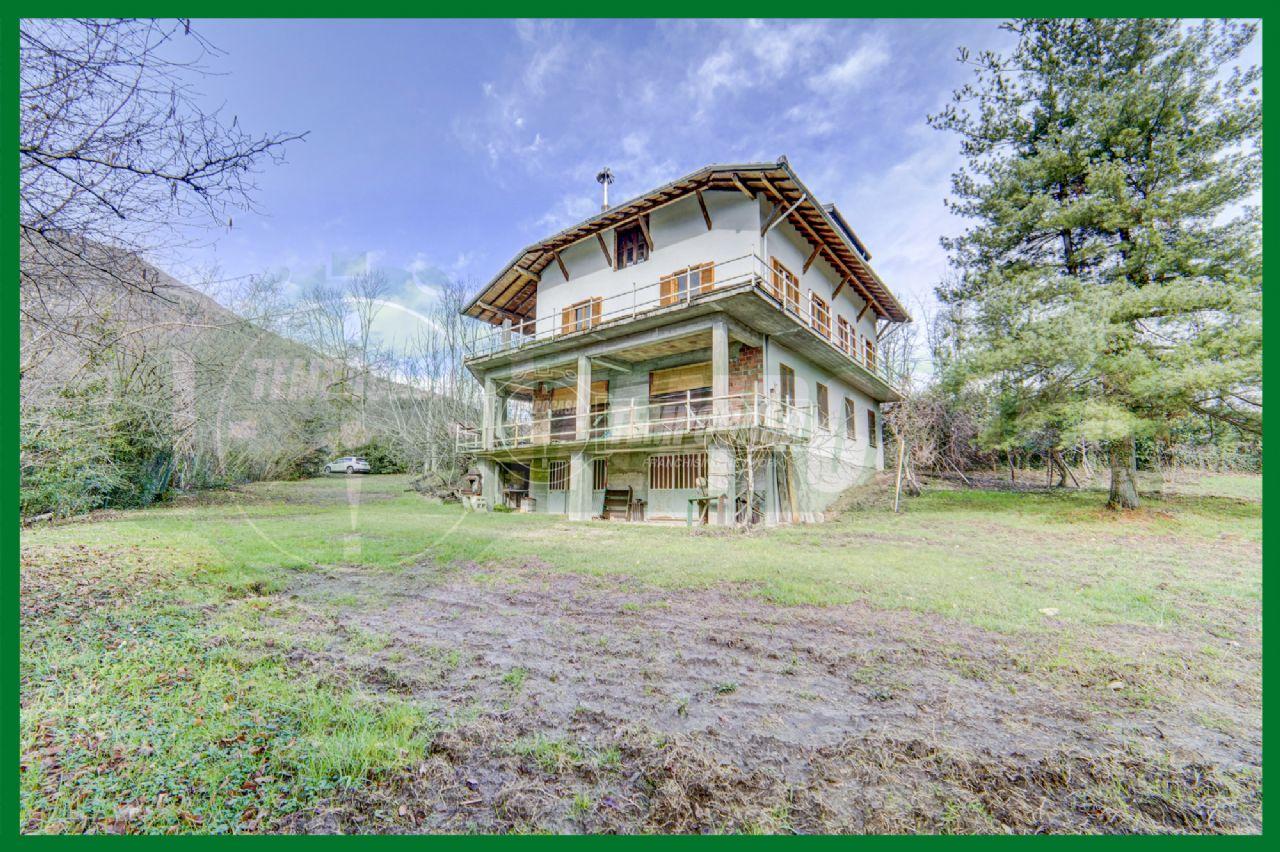 Villa a schiera in vendita a Brissago Valtravaglia