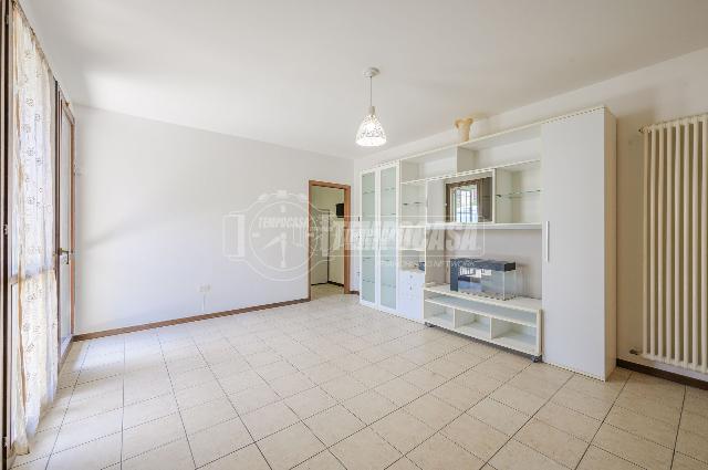 4-room flat in Via Bottrigara, Medicina - Photo 1