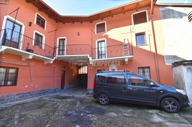 2-room flat in Via Carlo Alberto 7, Volpiano - Photo 1