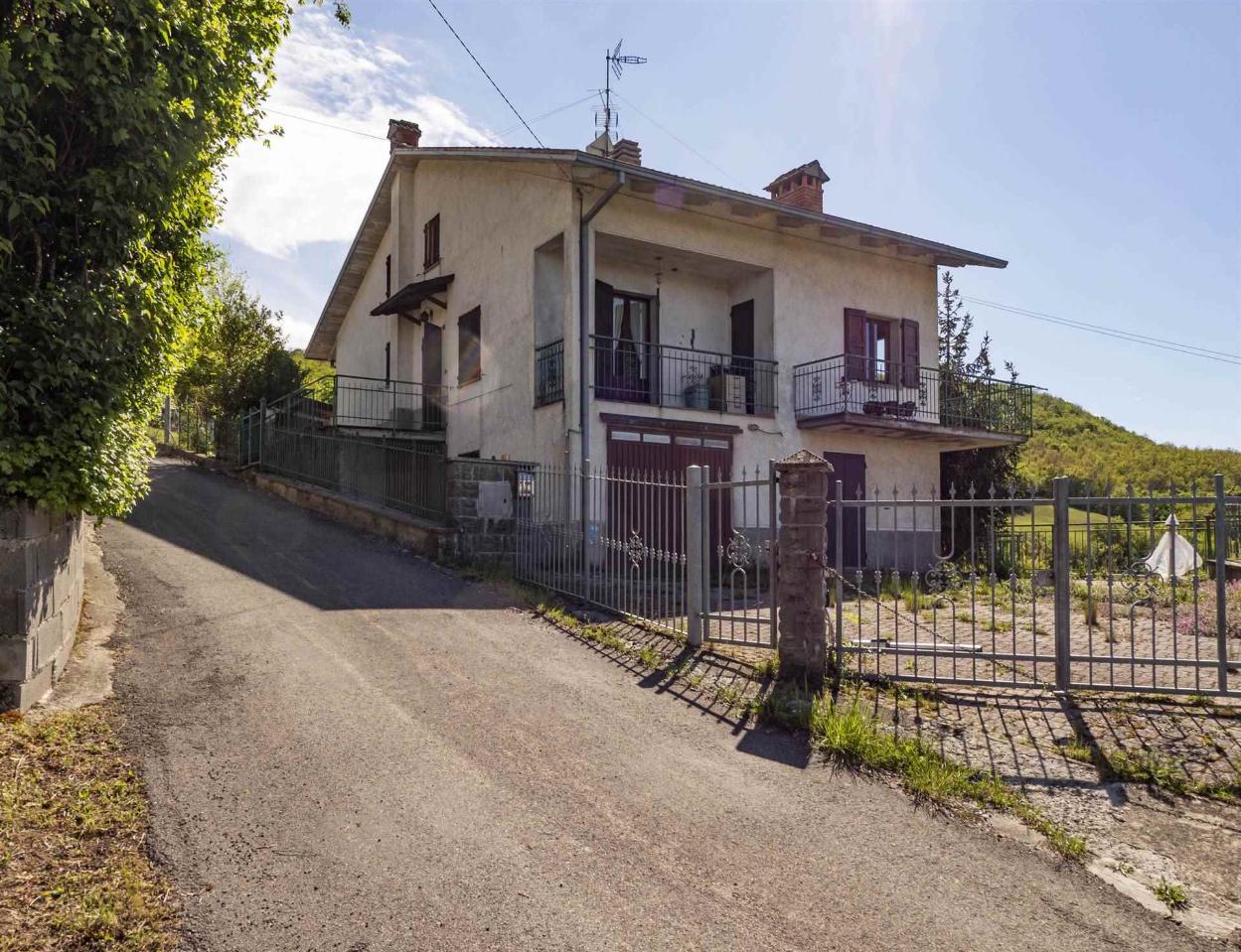 Casa indipendente in vendita a Montefiorino