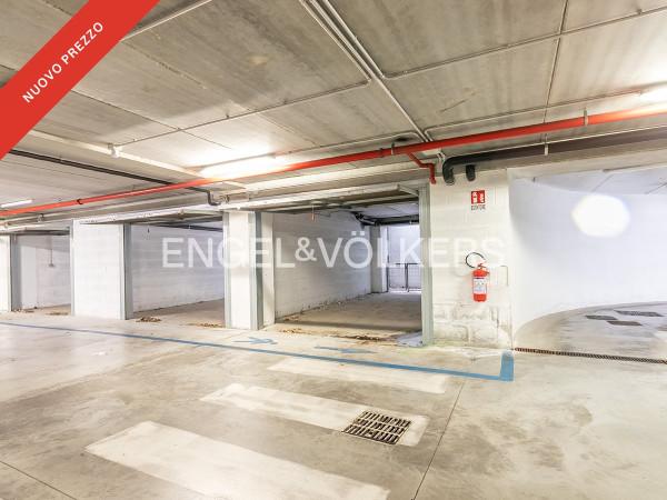 Garage - Parking slot in {3}, Via Luce d'Eramo - Photo 1