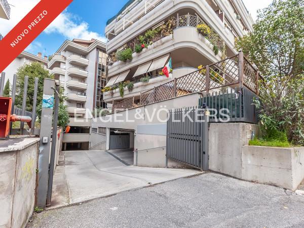 Garage - Parking slot in Via Giuseppe Taverna, Roma - Photo 1