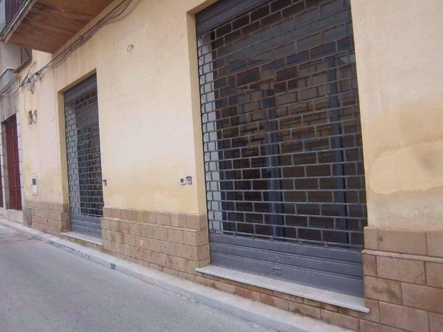 Negozio in Via degli Atleti, Marsala - Foto 1