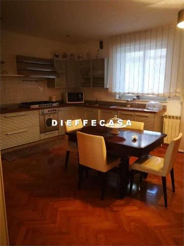 Apartament in {3}, Piazza Matteotti - Photo 1