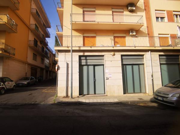 Negozio in Via Tripoli 27, Giarre, {3} - Foto 2