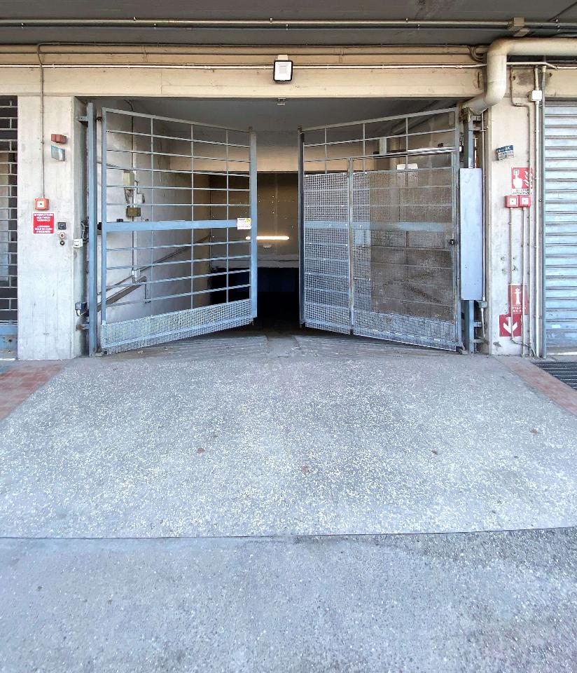 Garage - Posto auto in vendita a Modena