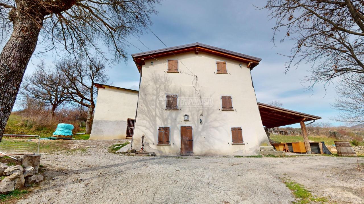 Casa indipendente in vendita a Gaggio Montano