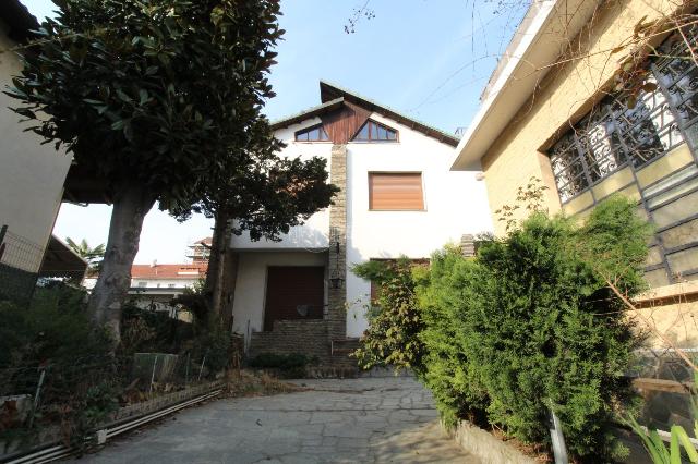 Detached house in Via Superga, Nichelino - Photo 1