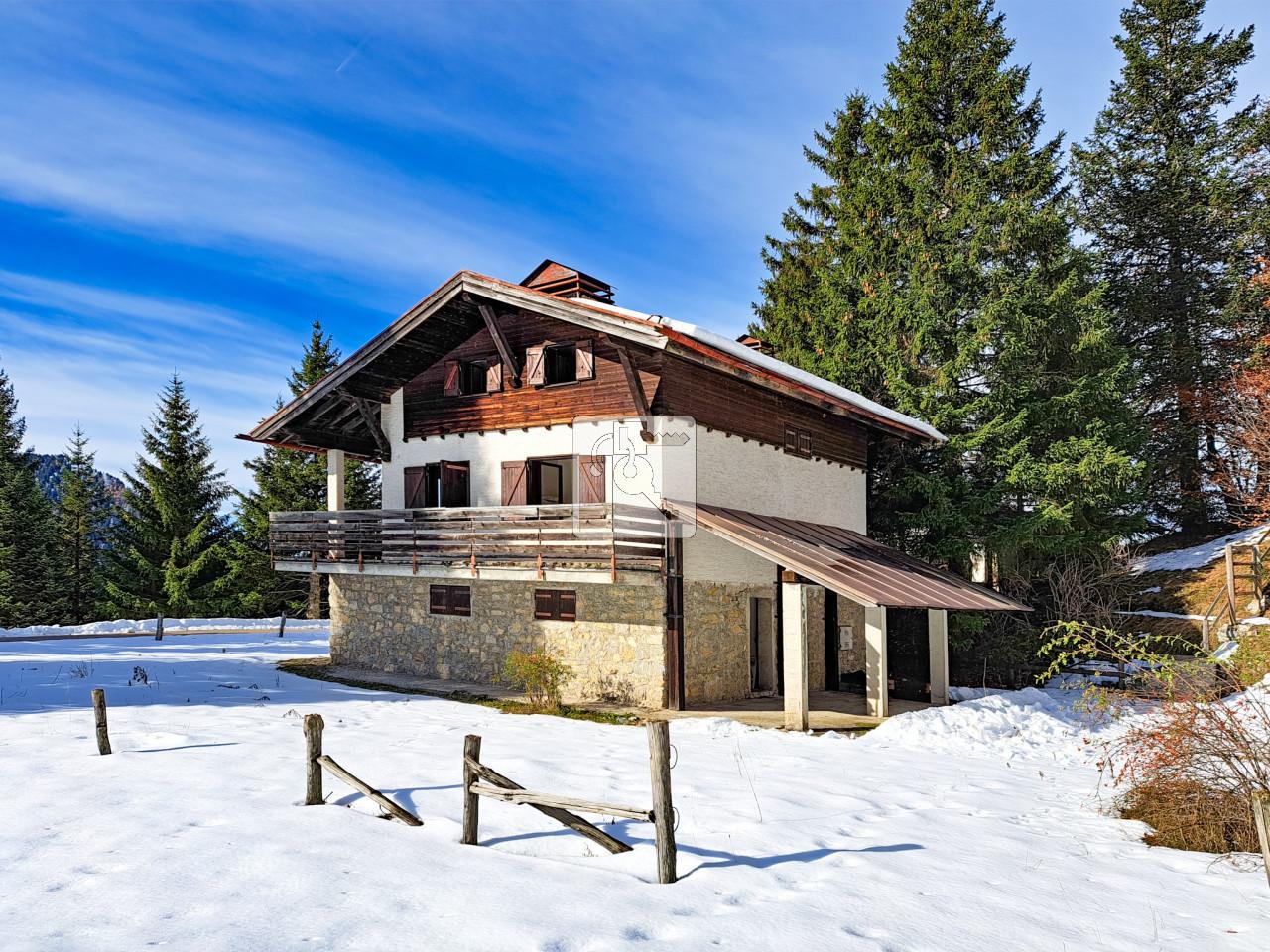 Villa in vendita a Ledro