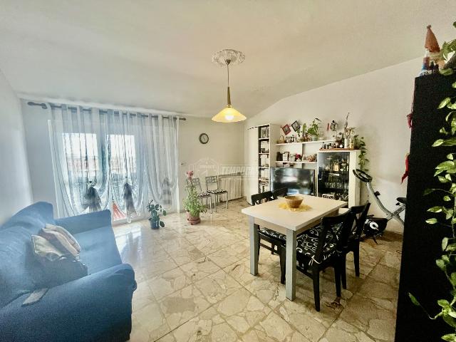 4-room flat in Via Massimo d'Azeglio, Piossasco - Photo 1