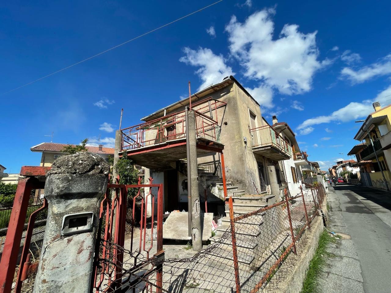 Casa indipendente in vendita a Guidonia Montecelio