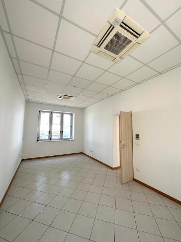 Büro, Bastia Umbra - Foto 1