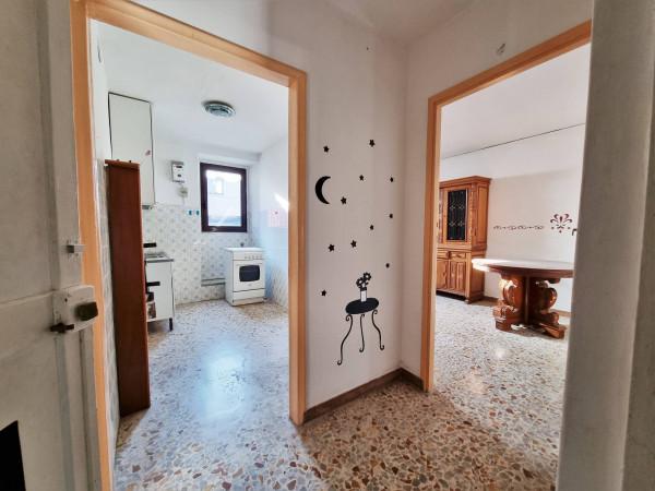 3-room flat in Via Zuccari, Viterbo - Photo 1