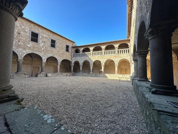 Palazzo in vendita a Tuscania