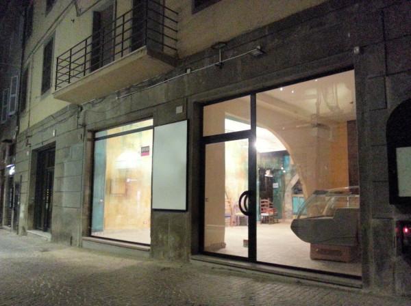 Negozio in Via Aurelio Saffi, Viterbo, {3} - Foto 2