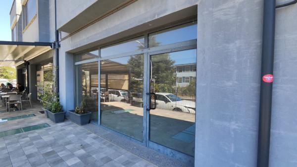 Negozio in Via Alessandro Volta, Viterbo, {3} - Foto 1