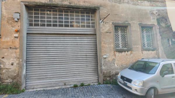 Negozio in Via dei Chiodaroli, Viterbo, {3} - Foto 2