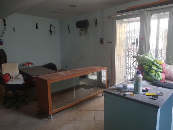 Negozio in Via del Pavone, Viterbo, {3} - Foto 1