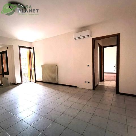 2-room flat in Piazza Sarajevo, Ponte di Piave - Photo 1