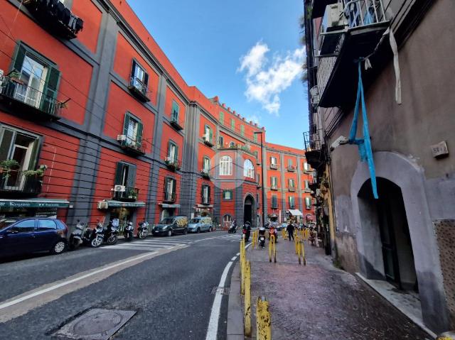 Geschäft in Via Salvator Rosa 56, Napoli - Foto 1