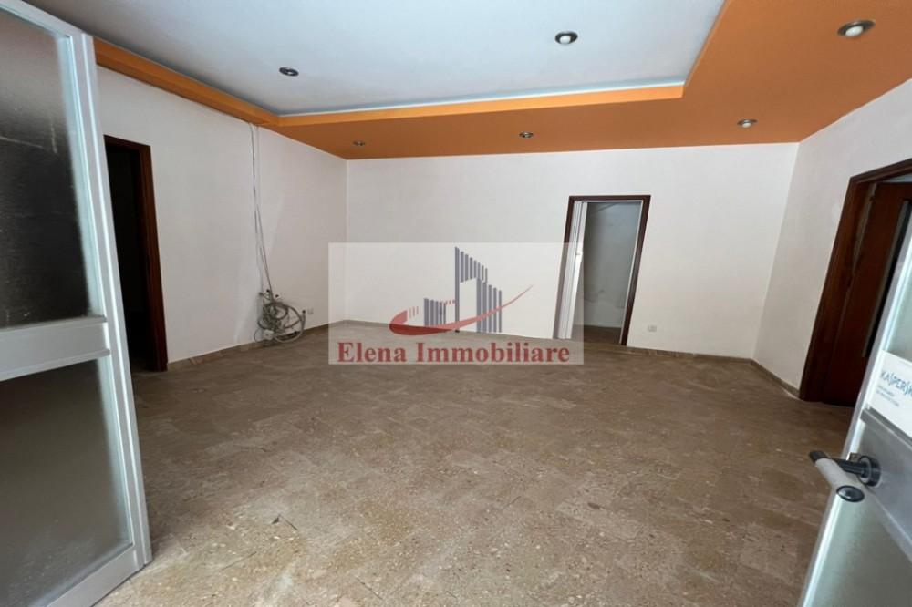 Locale commerciale in , Alcamo, {3} - Foto 1