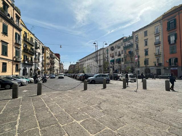 Magazzino in Salita Pontenuovo 79, Napoli - Foto 1