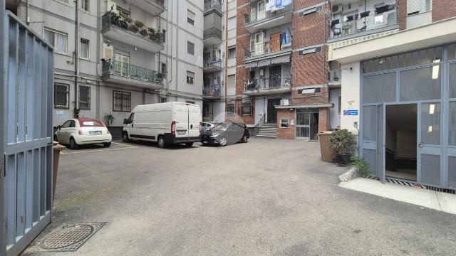 Industrial shed in Via Stadera, Napoli - Photo 1