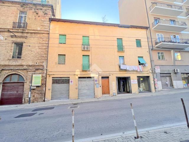 Dreizimmerwohnung in Via Silvino Olivieri 74, Chieti - Foto 1