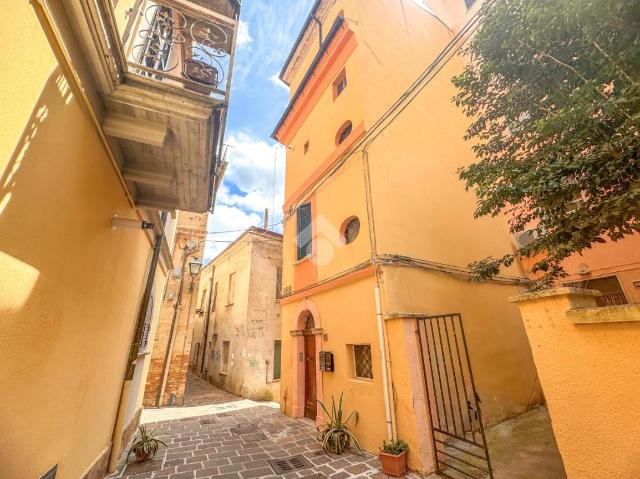 3-room flat in Via Cauta 72, Chieti - Photo 1